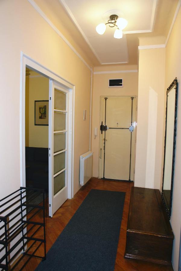 Apartment Tasmajdan Βελιγράδι Εξωτερικό φωτογραφία
